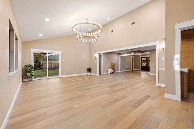 2214 Rex Cruse Drive, Sherman, TX 75092