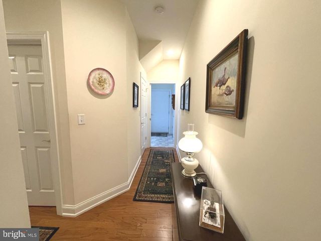 865 MEADOW CT, York, PA 17402