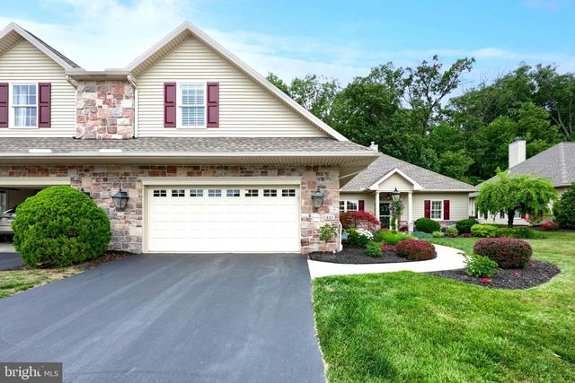 865 MEADOW CT, York, PA 17402