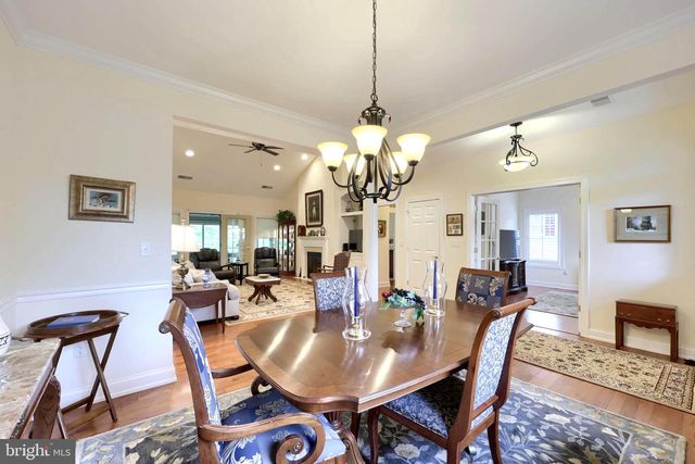 865 MEADOW CT, York, PA 17402