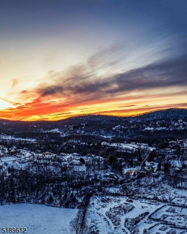 Image 3 of property listing at 200 State Rt 94 Unit 335 335, Vernon Twp., NJ 07462