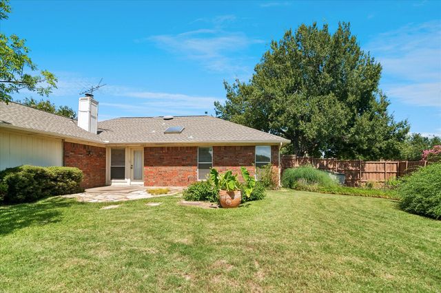2250 Arbor Creek Drive, Carrollton, TX 75010