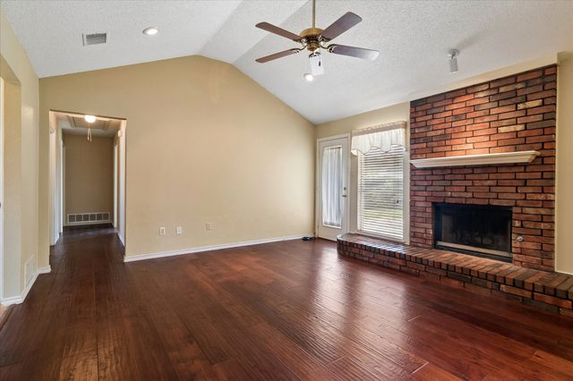 2250 Arbor Creek Drive, Carrollton, TX 75010