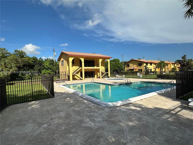 2700 NW 47th Terrace 1001, Lauderdale Lakes, FL 33313
