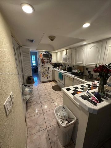 2700 NW 47th Terrace 1001, Lauderdale Lakes, FL 33313