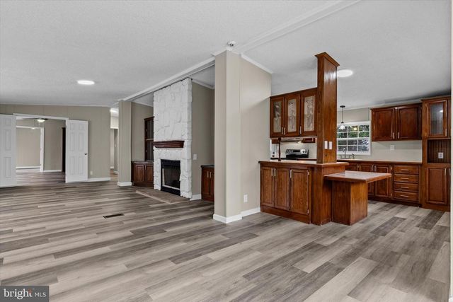 77 DAISY LN, Dover, PA 17315