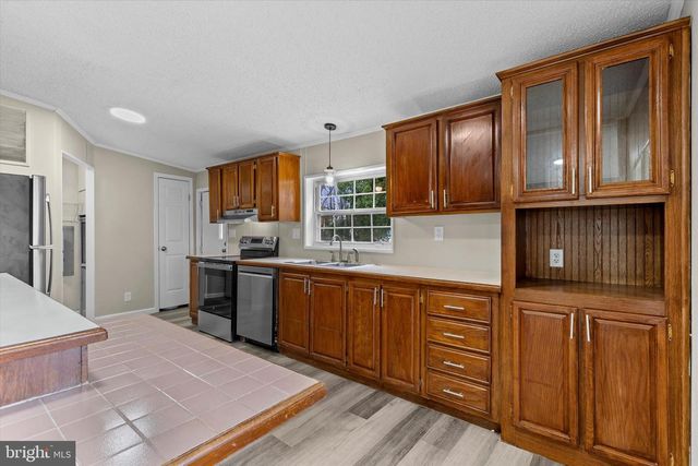 77 DAISY LN, Dover, PA 17315