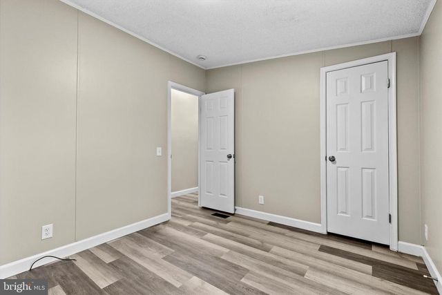 77 DAISY LN, Dover, PA 17315