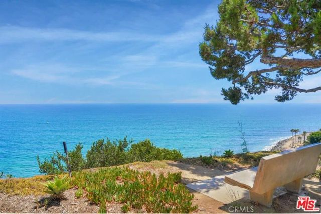 17368 W Sunset 203A, Pacific Palisades, CA 90272