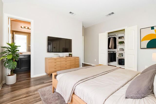 1821 Ridgecrest Drive, Terrell, TX 75160