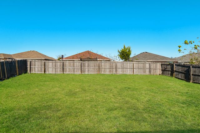 1821 Ridgecrest Drive, Terrell, TX 75160