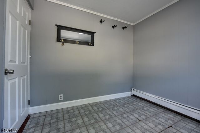 70 Newark Ave, Paterson City, NJ 07503