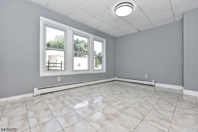 70 Newark Ave, Paterson City, NJ 07503