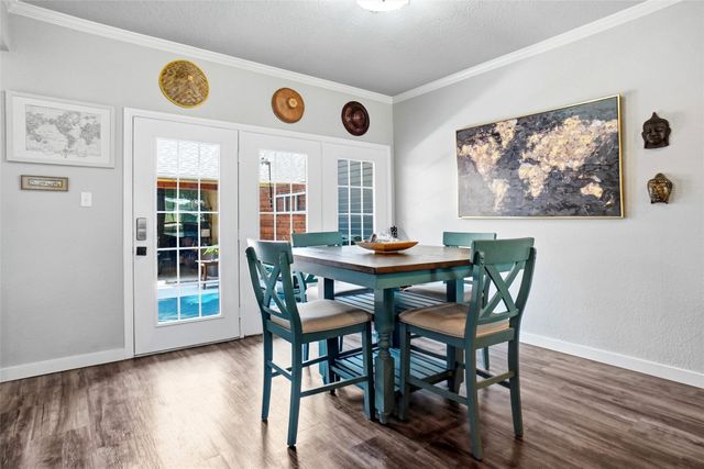 220 Cobblestone Row, Denton, TX 76207