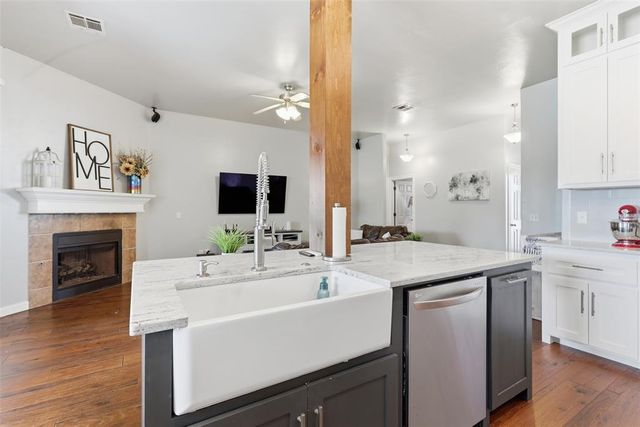 6933 Springer Run, Edmond, OK 73012