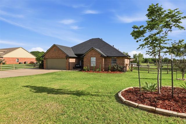 6933 Springer Run, Edmond, OK 73012