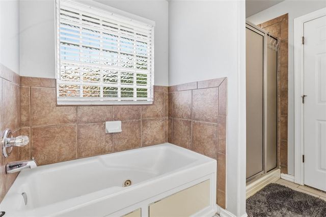 6933 Springer Run, Edmond, OK 73012