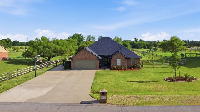 6933 Springer Run, Edmond, OK 73012