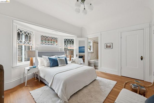 2121 Carleton St, Berkeley, CA 94704