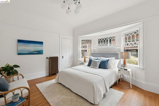2121 Carleton St, Berkeley, CA 94704