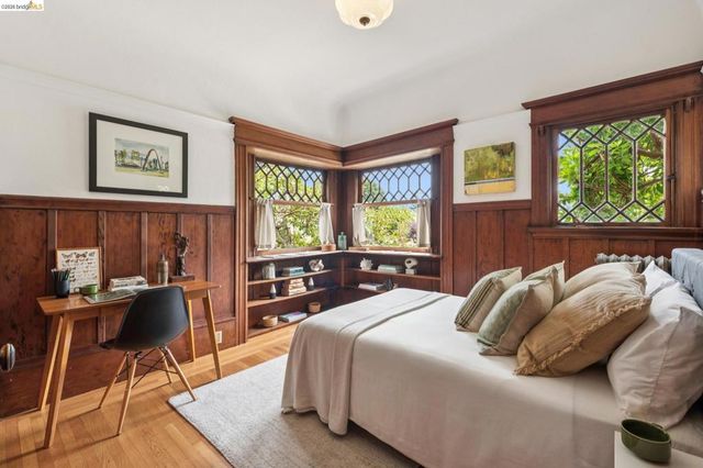 2121 Carleton St, Berkeley, CA 94704