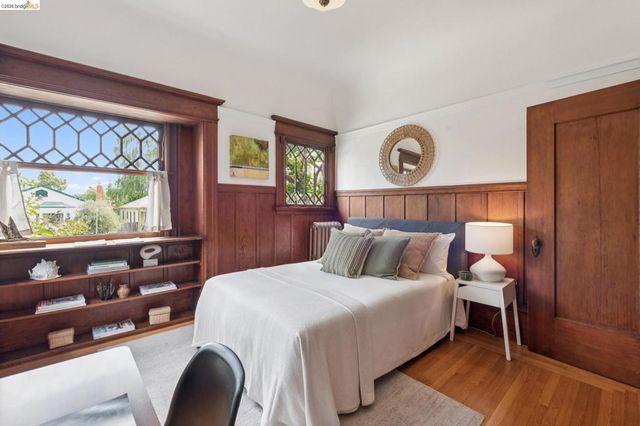 2121 Carleton St, Berkeley, CA 94704