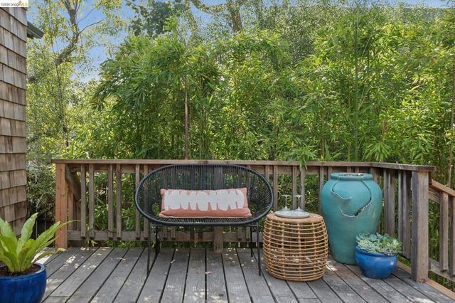 2121 Carleton St, Berkeley, CA 94704
