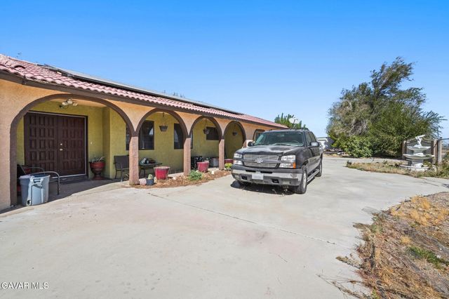 9555 E Avenue T14, Littlerock, CA 93543