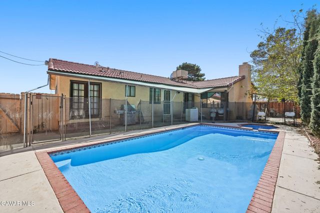 9555 E Avenue T14, Littlerock, CA 93543