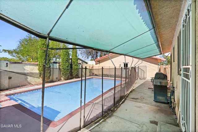 9555 E Avenue T14, Littlerock, CA 93543