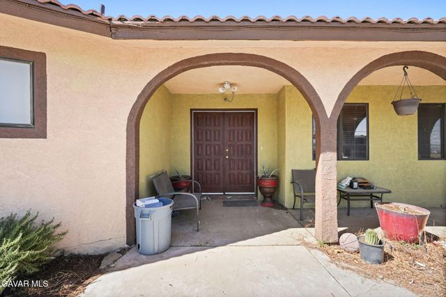 9555 E Avenue T14, Littlerock, CA 93543