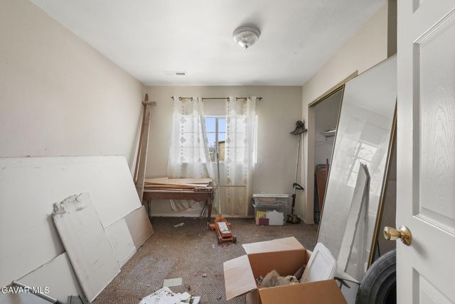 9555 E Avenue T14, Littlerock, CA 93543