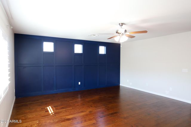 515 W MELODY Drive, Phoenix, AZ 85041