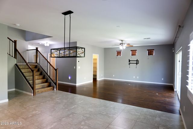 515 W MELODY Drive, Phoenix, AZ 85041