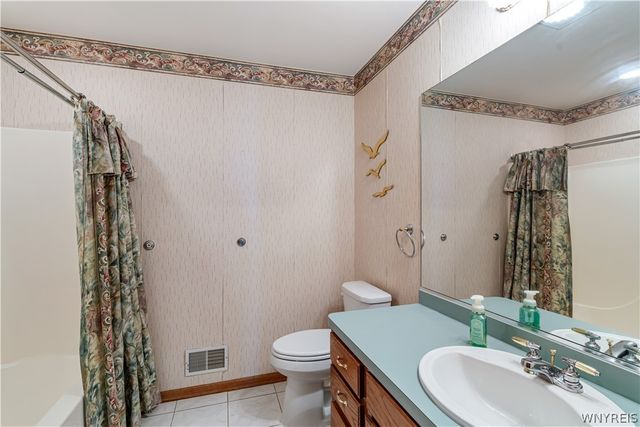 43 Eagle Terrace, Lancaster, NY 14043