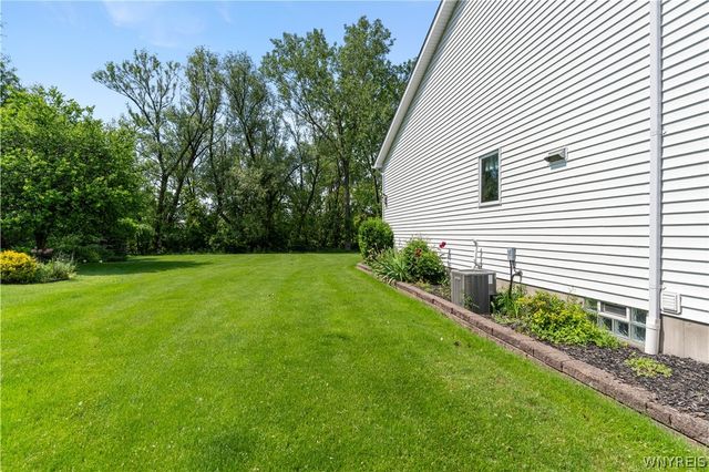 43 Eagle Terrace, Lancaster, NY 14043