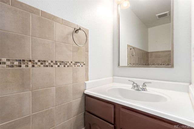 7476 E Arkansas Avenue 34-09, Denver, CO 80231