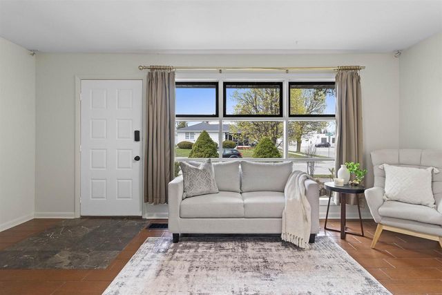 1803 ALEXANDER COURT, Sheboygan, WI 53081