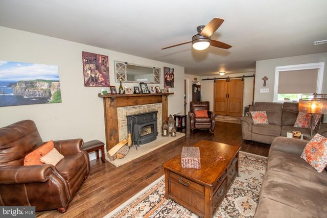27 N MIDWAY AVE, Feasterville Trevose, PA 19053