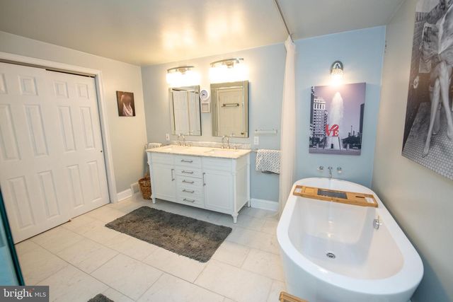 27 N MIDWAY AVE, Feasterville Trevose, PA 19053