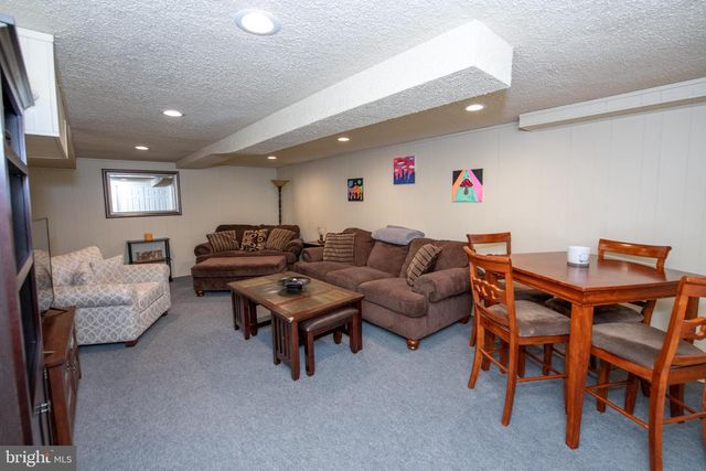 27 N MIDWAY AVE, Feasterville Trevose, PA 19053