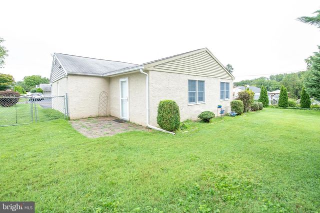 27 N MIDWAY AVE, Feasterville Trevose, PA 19053