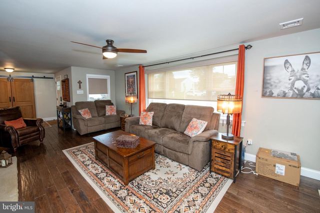 27 N MIDWAY AVE, Feasterville Trevose, PA 19053