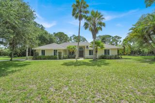 16026 N 75th Ave Avenue N, Palm Beach Gardens, FL 33418