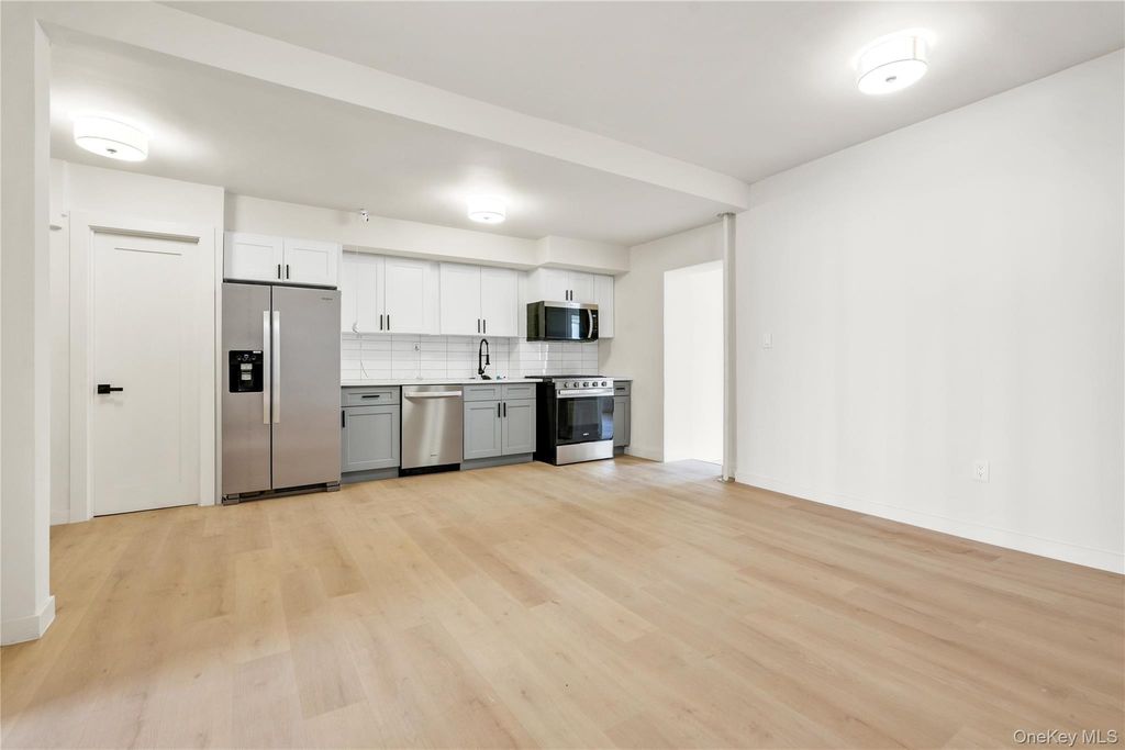 341 East 51 Street, Brooklyn, NY 11203 — photo 4
