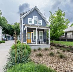 510 S College Avenue 1, Fayetteville, AR 72701