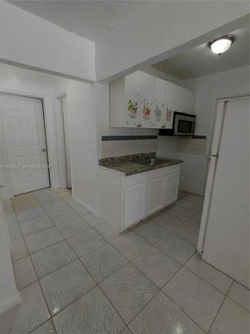 2140 NW 1st Terrace, Miami, FL 33125