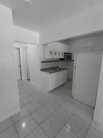 2140 NW 1st Terrace, Miami, FL 33125
