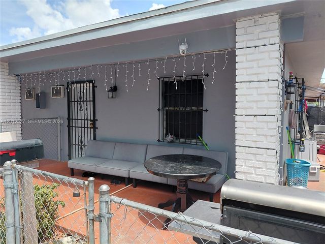 2140 NW 1st Terrace, Miami, FL 33125