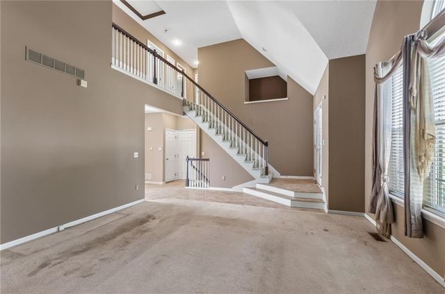 15780 S Bradley Drive, Olathe, KS 66062